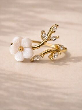 Gold Floral Ring with White Carved Flower